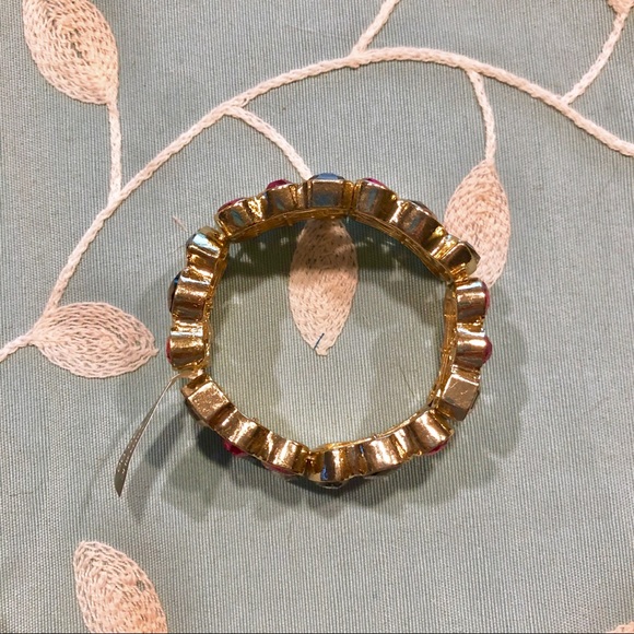 NWT Banana Republic Crystal Statement Bracelet - Picture 4 of 5